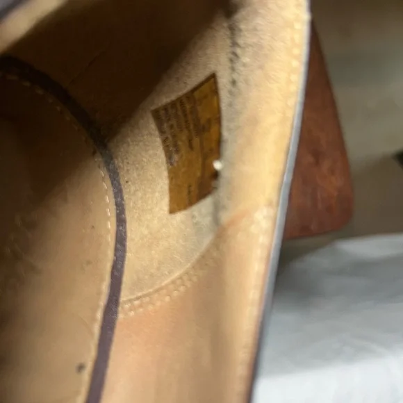 Clarks Women's Oxblood Leather Heels - Picture 6 of 7